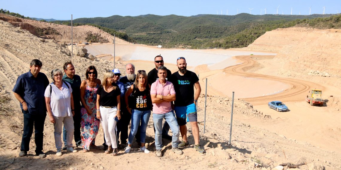 Els alcaldes contraris a l’abocador de Riba-roja se senten enganyats i decebuts pel Govern