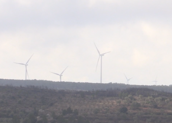 Indignació a la Terra Alta per l’avanç en la tramitació de dos nous parcs eòlics a Benifallet i Prat de Comte