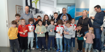 Izan Rojas, de només cinc anys, protagonista del campionat d’escacs escolar del Baix Ebre