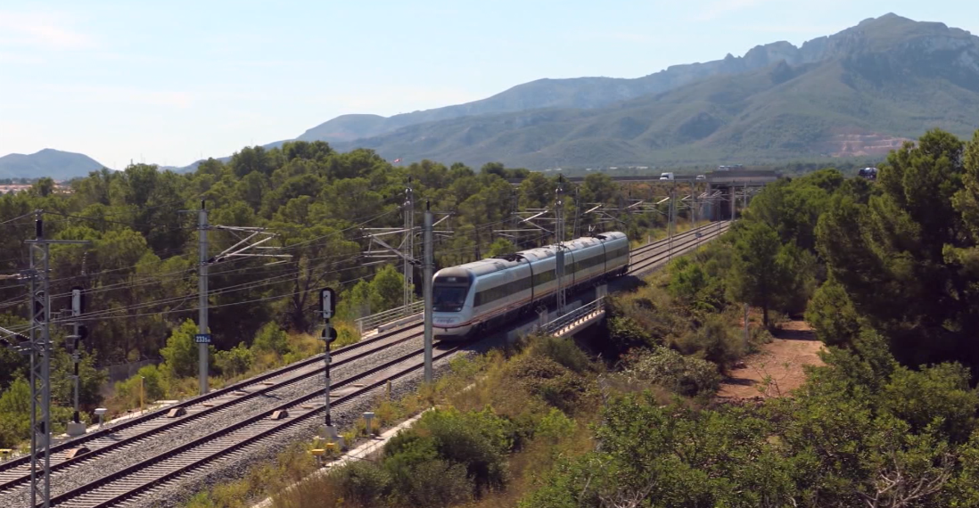 Sabaté: ‘Renfe està en condicions de posar quatre Avant fins a Barcelona’