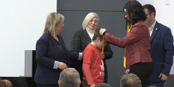 Recepció institucional al món de les bitlles