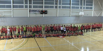 Posada de llarg dels equips del Futsal Tortosa