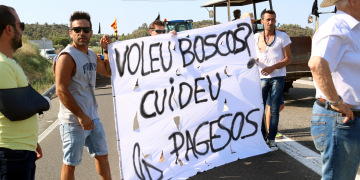 Pagesos afectats per l’incendi de la Ribera d’Ebre, obligats a retornar els ajuts