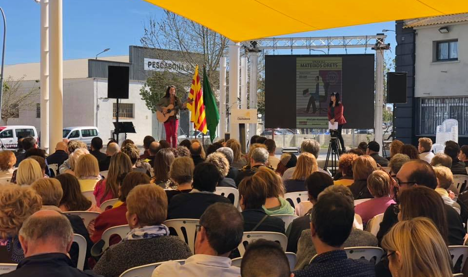8-M a Deltebre amb la inauguració de la plaça de les Dones
