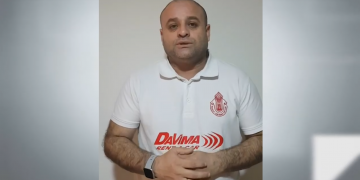 Claudio César Prieto, entrenador del Cantaires, idea una iniciativa per passar millor el confinament