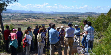 Preocupació entre el sector turístic per una Setmana Santa ja perduda