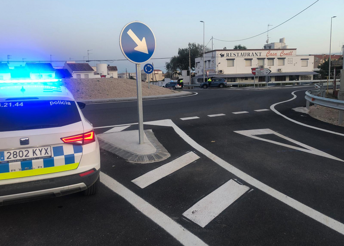 Alcanar torna a confinar les zones turístiques per la possible arribada de vehicles