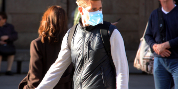 Espanya supera els 8.700 positius per coronavirus amb 297morts