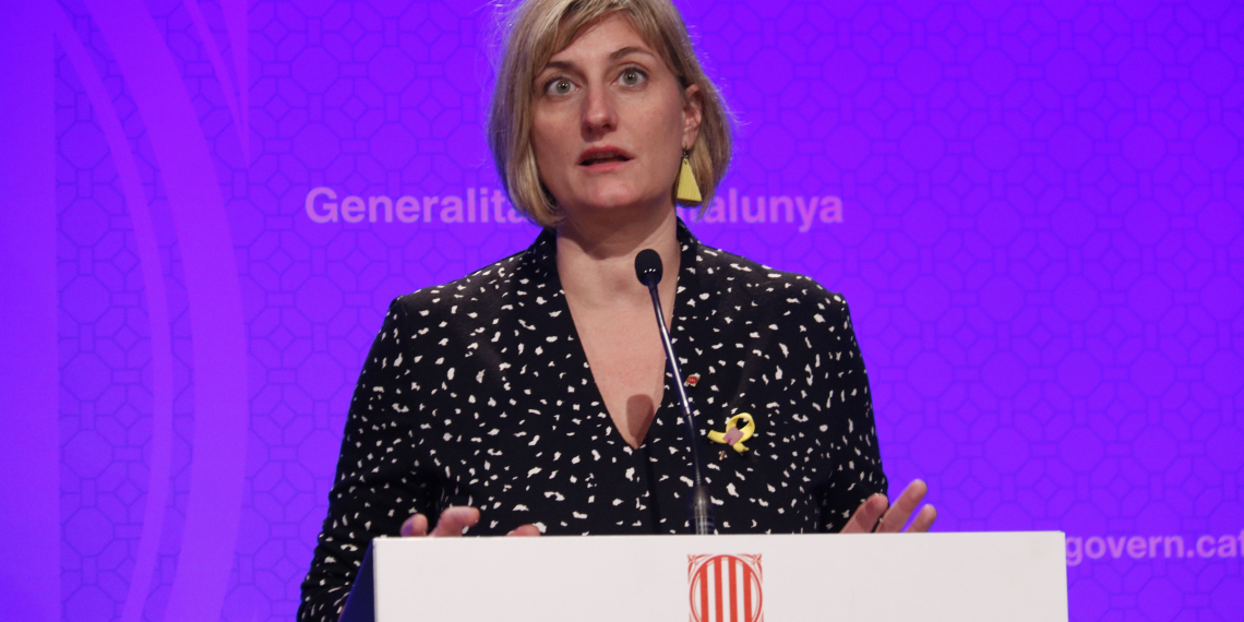 Vergés anuncia que dilluns començarà a Catalunya un assaig clínic per tractar el coronavirus