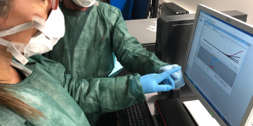 Els casos de coronavirus superen els 13.700 amb 2.538 nous positius