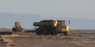 Soler aposta per dragar la bocana del riu i les badies per aportar sorres al Delta