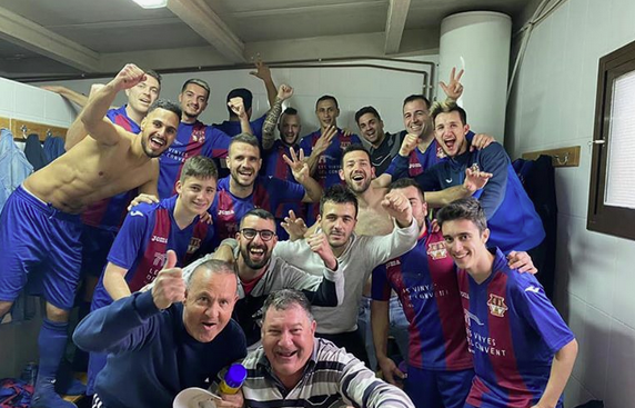 Roger Blanc seguirà a la banqueta del CE Arnes