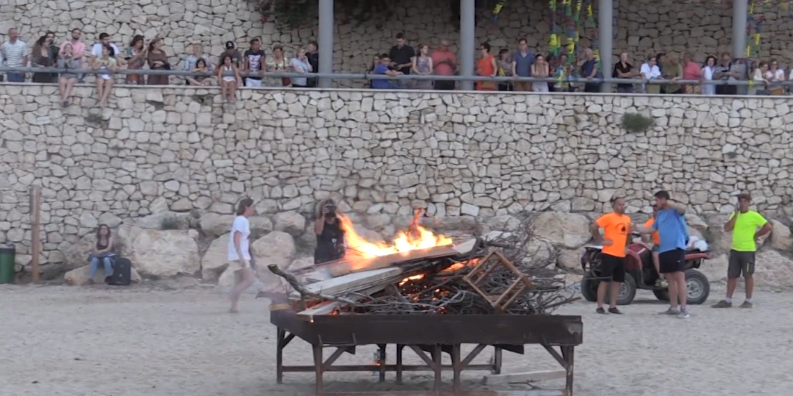 Els municipis costaners obren les platges la nit de Sant Joan