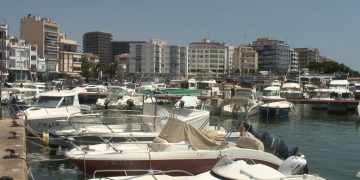 L’Ampolla rep el distintiu de Vila Marinera