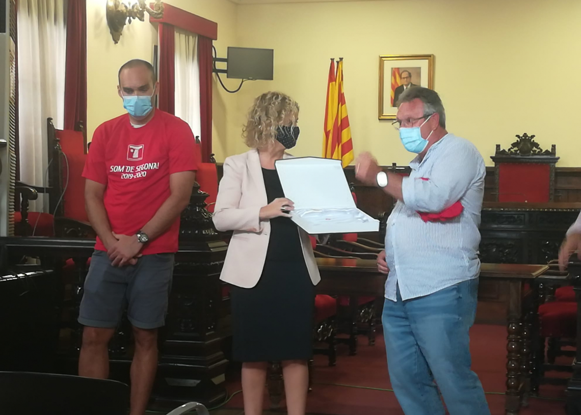 Les millors imatges de la recepció de l’Ajuntament de Tortosa al CE Tortosa pel seu ascens