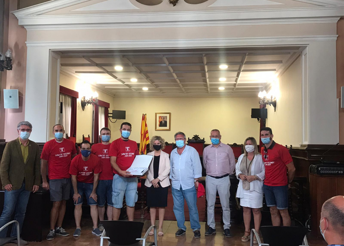 Les millors imatges de la recepció de l’Ajuntament de Tortosa al CE Tortosa pel seu ascens