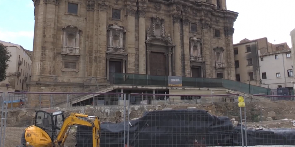 Roig anuncia que les obres de la plaça de la Catedral es reprendran al setembre