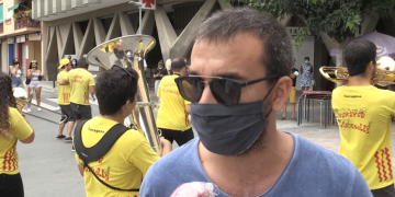 Els Tocabemolls amenitzen el vermut del diumenge a Flix