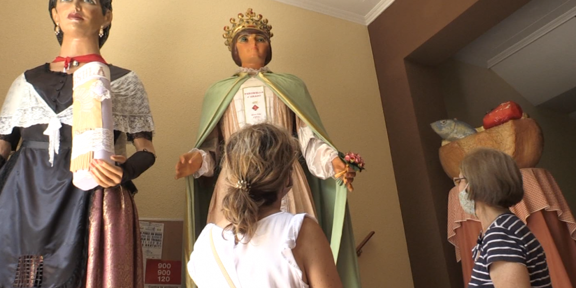 Riba-roja trasllada a la megafonia municipal la seua festa major