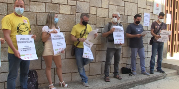 Els sindicats d’ensenyament reclamen reduir les ràtios per una educació segura