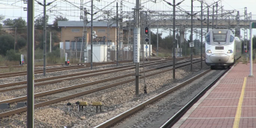 ERC lamenta que els dos serveis recuperats de l’Euromed no s’aturen a les Terres de l’Ebre