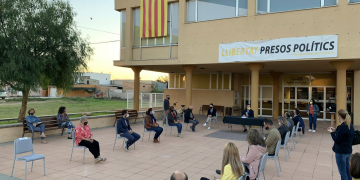 El plenari de Deltebre mostra el seu rebuig a la inhabilitació del president Quim Torra