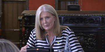 Matilde Villarroya posa en valor el paper de Tortosa en el teixit empresarial a Catalunya