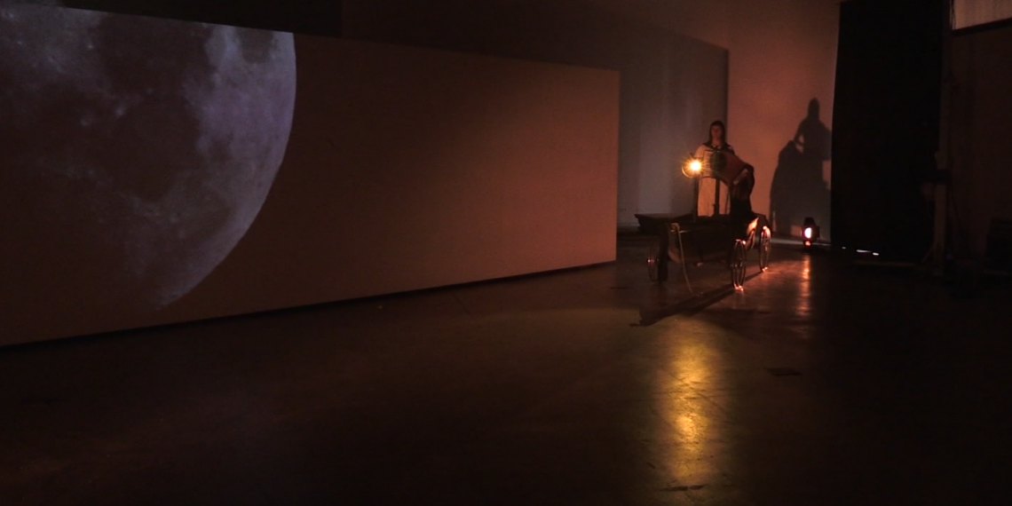 Un espectacle multisdisciplinar aborda els límits de les fronteres mentals a Lo Pati