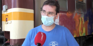 El Museu del Ferrocarril de Móra la Nova mostra els cinc nou cotxes del Caspolino