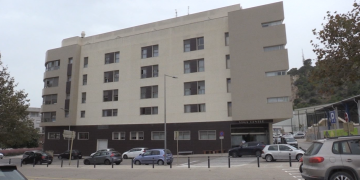 Brot per coronavirus amb 10 positius simptomàtics a la residència Vima de la Ràpita