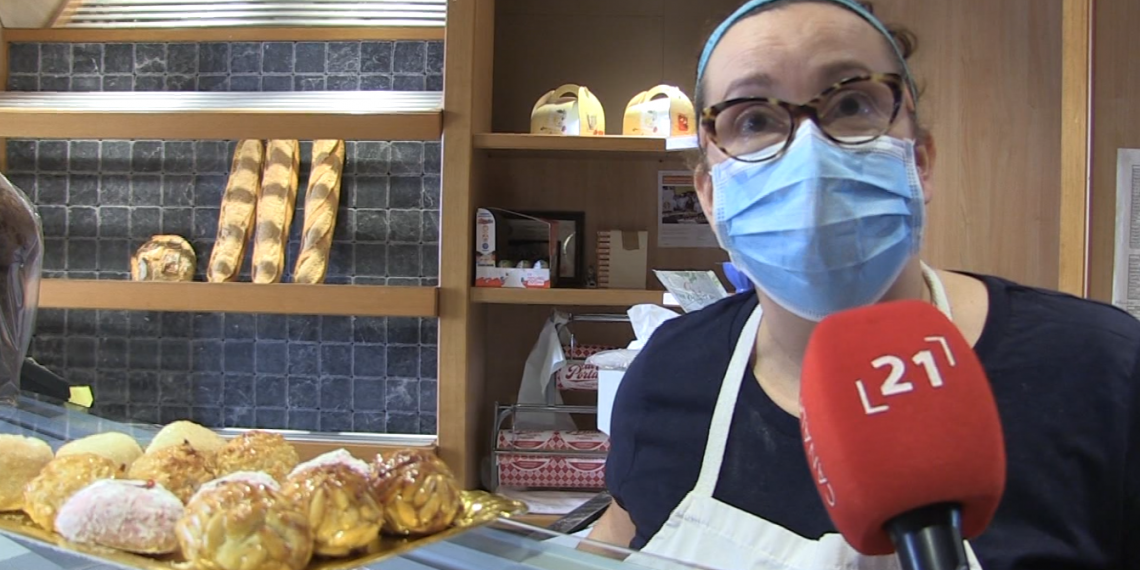 Els pastissers adapten les safates de panellets a les celebracions reduïdes