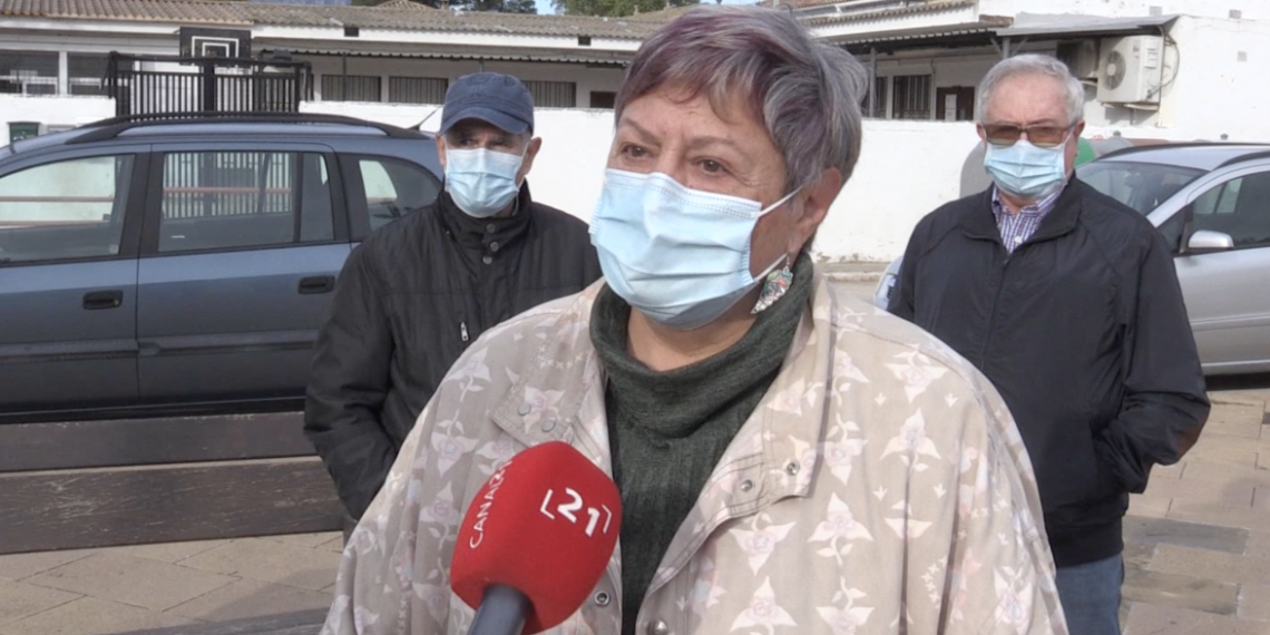 Una vintena de veïns del Grup El Temple de Tortosa, sense telèfon fix des de fa dos mesos