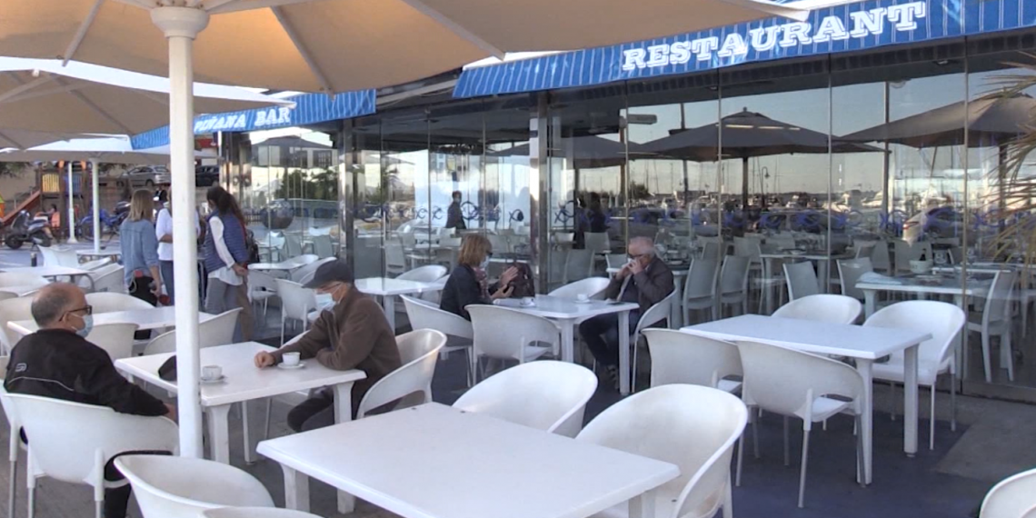 El sector de la restauració vol obrir divendres amb un aforament mínim del 30%