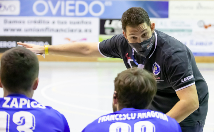 L’Unión Financiera Balonmano Base Oviedo de Toni Malla guanya (20-25) al Gijón