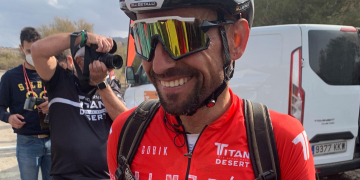 Josep Betalú guanya la tercera etapa de la Titan Desert
