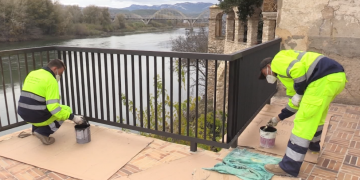 La Ribera d’Ebre millora els mobiliaris urbans a través d’un Pla d’Ocupació de la Diputació de Tarragona