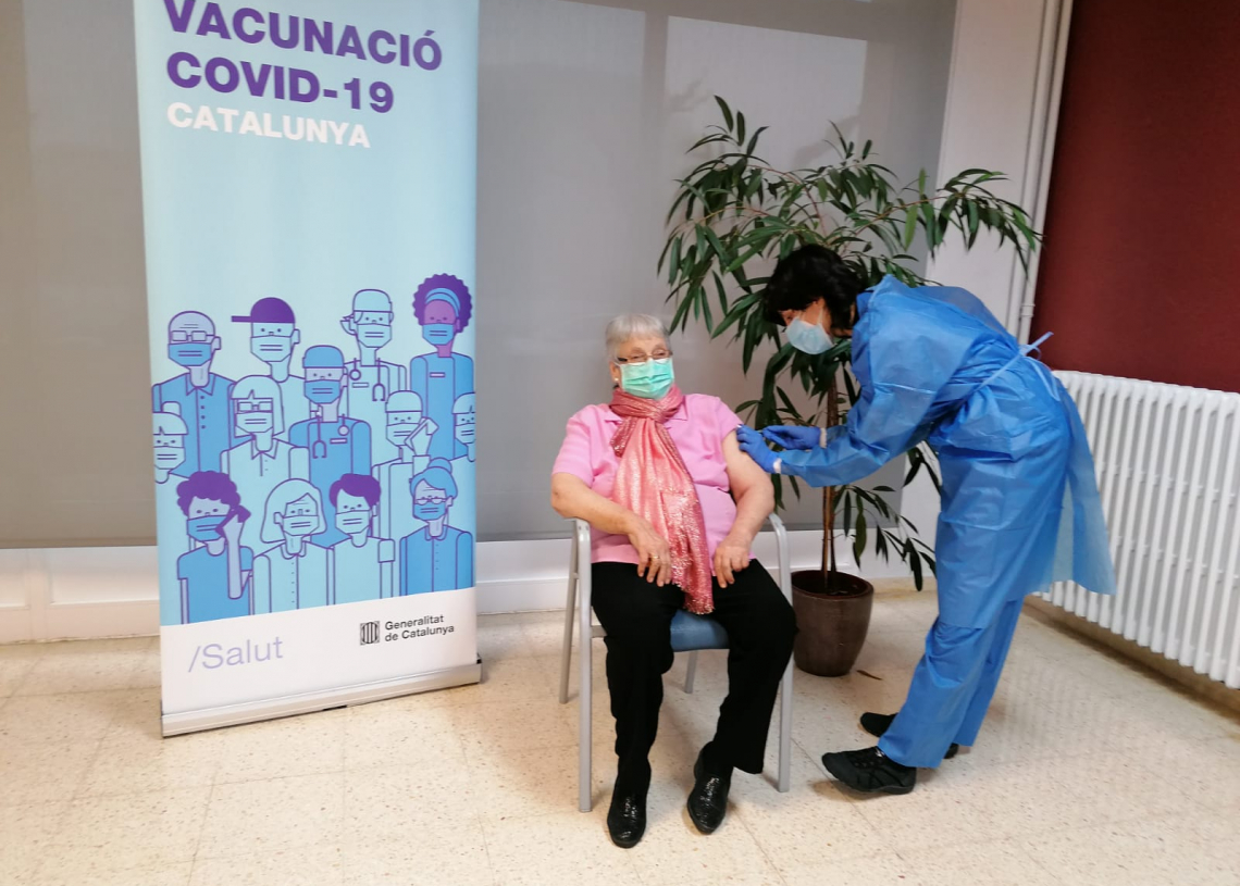La Residència Natzaret de Móra d’Ebre rep la segona dosi de la vacuna