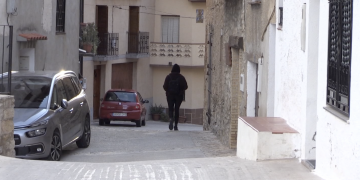 Paüls intensifica les mesures per frenar el brot de covid-19, que ascendeix a 73 positius