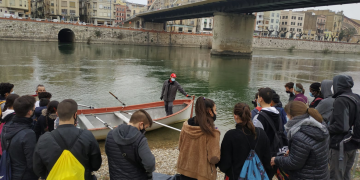 El taller de rem i de marxa nòrdica del BRIDGES promou el treball en equip i la cohesió de grup a través de l’esport
