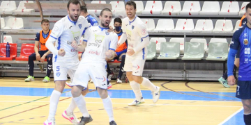 L’Alzira de Carles Saladié supera (1-4) al Bisontes Castellón
