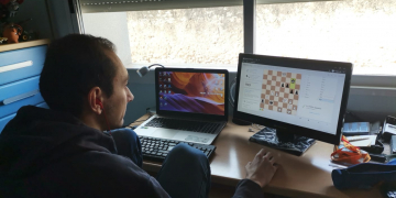 El Peó Vuit campió absolut de la categoria de preferent al Campionat de Catalunya d’escacs llampec online.