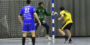 El Base Oviedo del tortosí Toni Malla cau (22-26) contra el Sòria