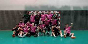 El Base Oviedo de Toni Malla guanya i segueix líder