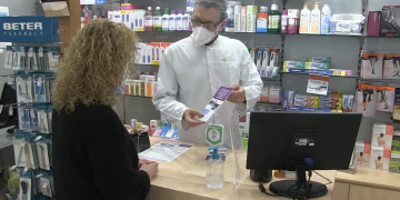 En marxa un programa pilot a les farmàcies per a la prevenció del consum d’alcohol