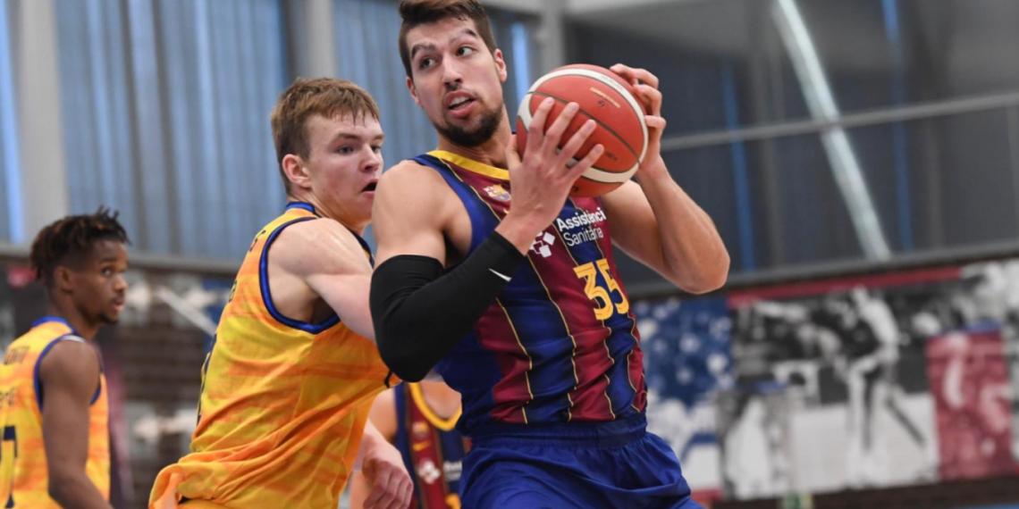 El Barça B de Jaume Sorolla supera al Menorca i lidera la general