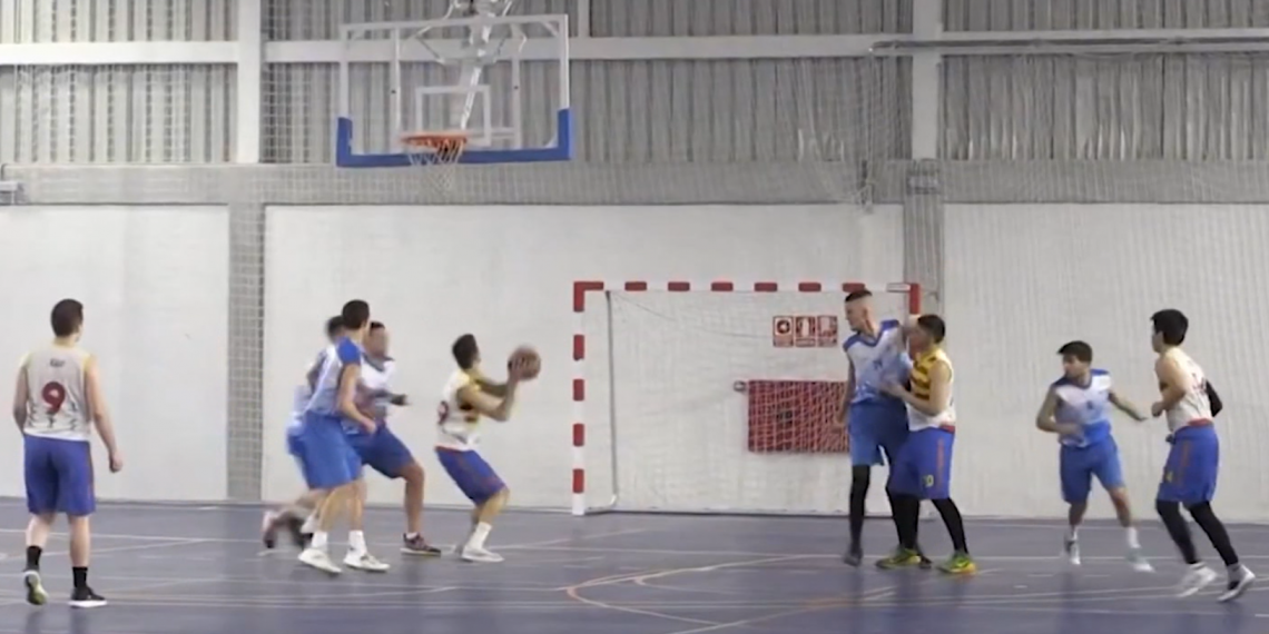 El CB Rapitenc i el CB Cantaires inicien la competició a la Tercera Catalana amb un format bombolla