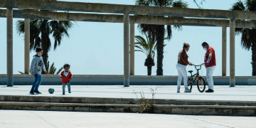 El Procicat aixeca el confinament comarcal a partir de dilluns i el comerç no essencial podrà obrir els caps de setmana