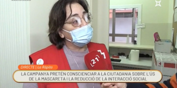 #BenTrobats – Voluntaris de Creu Roja sensibilitzen sobre la covid-19 a la Ràpita