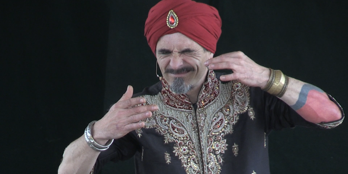 Art Fora dels Patis: Pregó de Las Lorquianas i actuació del Fakir Testa