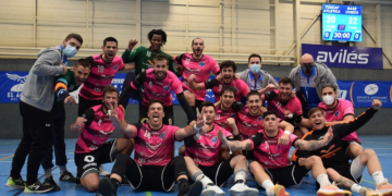 El Base Oviedo de Toni Malla, líder en solitari